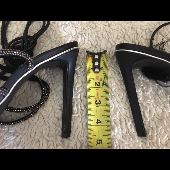 Steve Madden - Picture 9 of 11